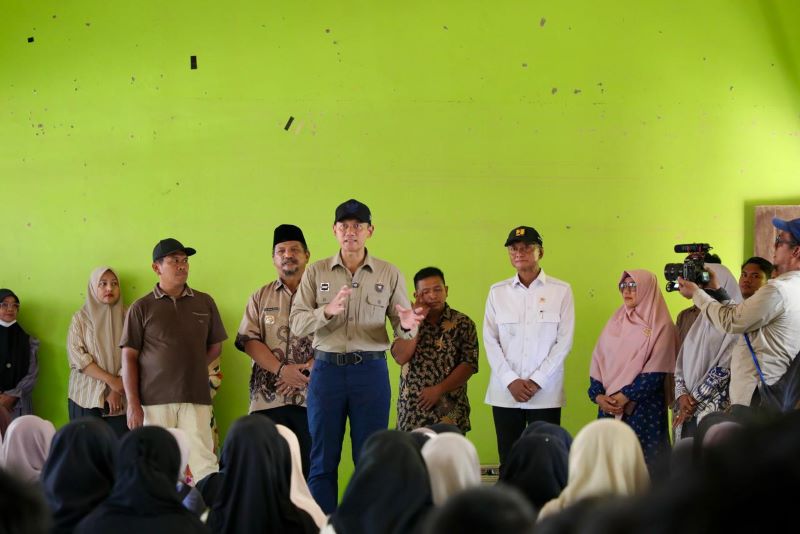 Tegaskan Pemulihan Sekolah Pascabencana, Menko AHY: Infrastruktur Pendidikan Jadi Prioritas di Aceh Tamiang