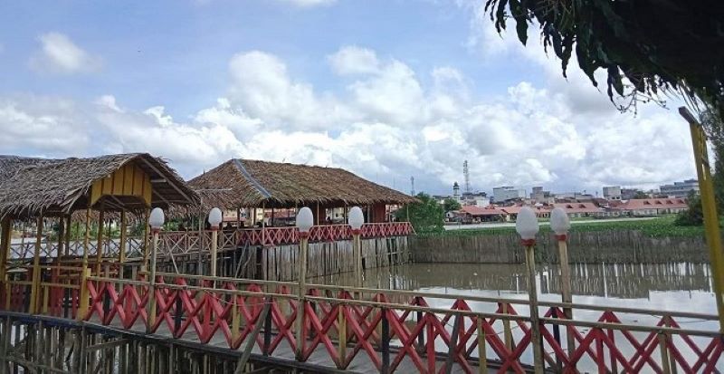 Pesona Wisata Tanjung Balai: Jejak Raja Melayu hingga Kuliner Apung Pondok Naga Pantai Galau