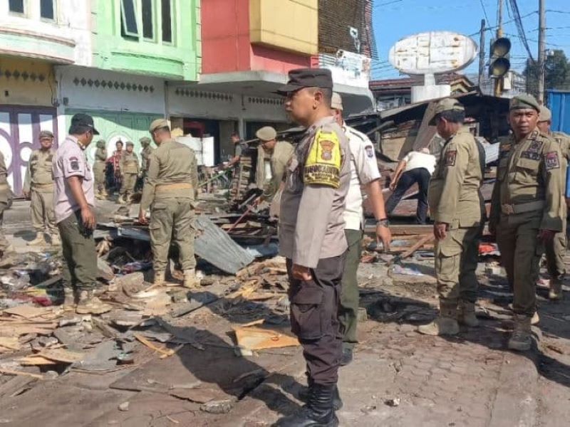Puluhan Lapak PKL Liar di Jalan Jamin Ginting Binjai Dibongkar Satpol PP, Eksekusi Tetap Humanis