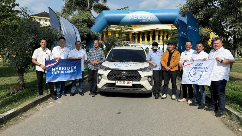 Tempuh Jarak 7.000 Km, Eskpedisi Veloz Hybrid EV Lintas Nusa Tiba di Medan