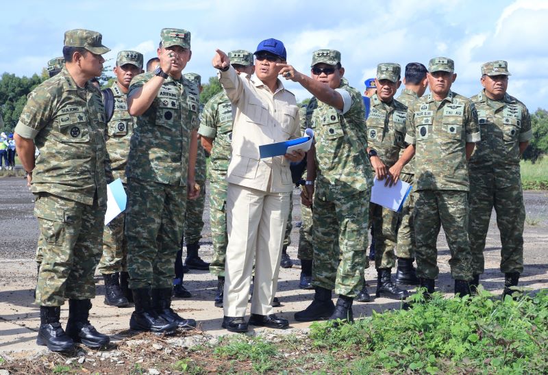 Wamenhan RI Donny Ermawan Taufanto Kunjungi Lanud Haluoleo Kendari, Perkuat Pertahanan Udara Indonesia Timur