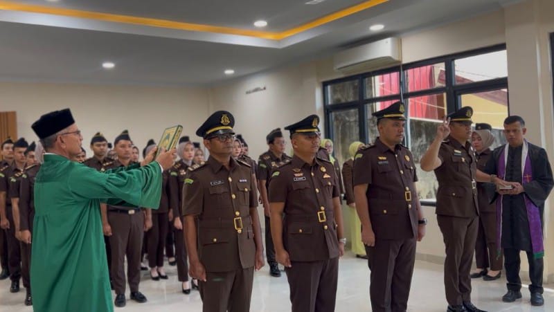 Kajari Aceh Selatan Lantik Empat Pejabat Struktural Kejaksaan
