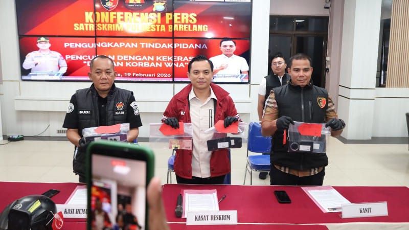 Polresta Barelang Tangkap Tiga Pelaku Pemerasan Aplikasi Grindr di Batam