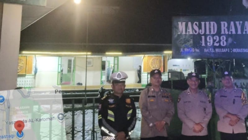 Polsek Berastagi Amankan Hari Pertama Tarawih, Ibadah Berjalan Kondusif