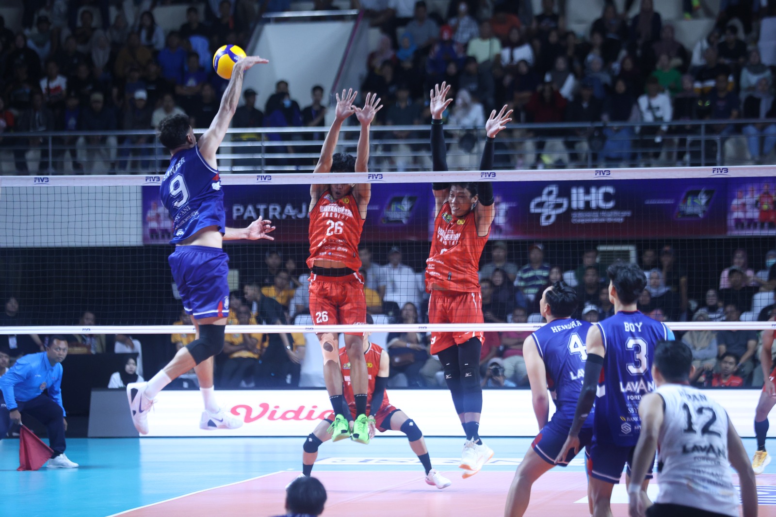 Jakarta LavAni Livin' Transmedia Tak Terkalahkan! Hantam Juara Bertahan Bhayangkara Presisi 3-0 di Proliga 2026