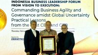 Presdir JNE Mohamad Feriadi Soeprapto Raih Penghargaan Indonesia Best CEO 2025