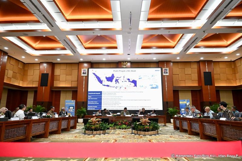 Menkeu Pimpin Sidang Debottlenecking PSN LNG Abadi Masela