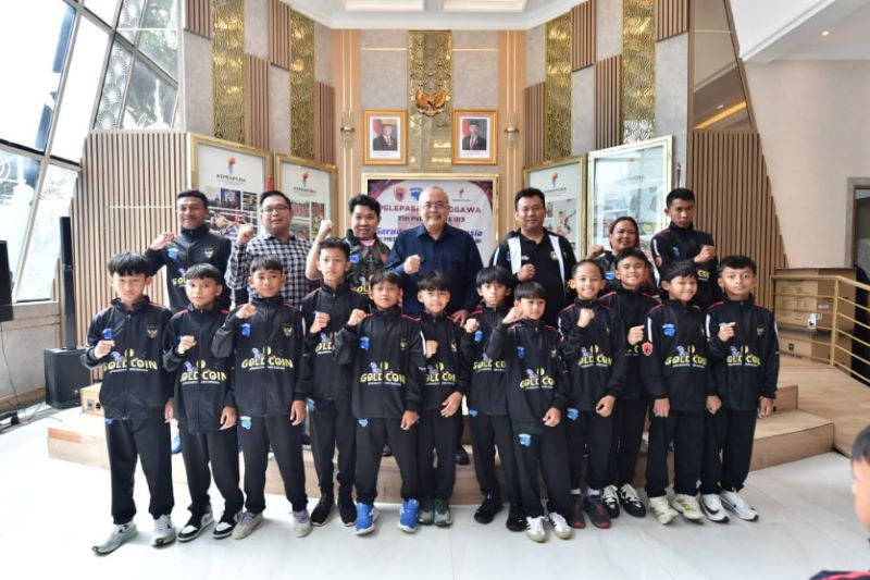Sesmenpora Gunawan Lepas Tim Pelajar Garuda Muda ke Bangkok International Youth Football Festival 2026