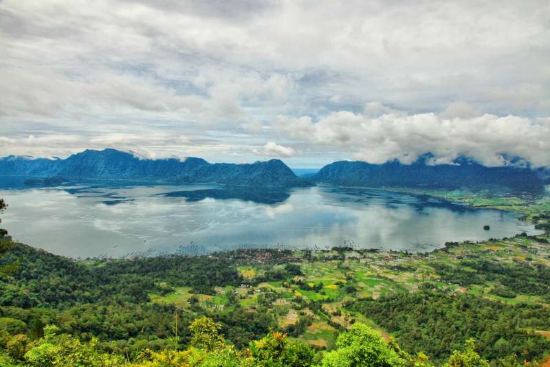 Pesona Danau Maninjau Surga Tersembunyi di Ranah Minang yang Wajib Masuk Daftar Liburan