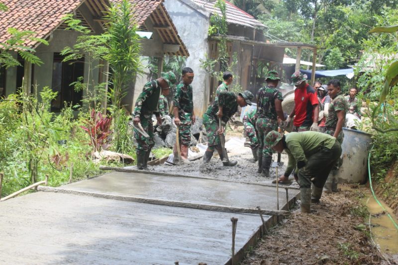 Di Ufuk Timur Desa Somagede, Cahaya Pagi Menetes Perlahan di Antara Hamparan Sawah Kecamatan Sempor
