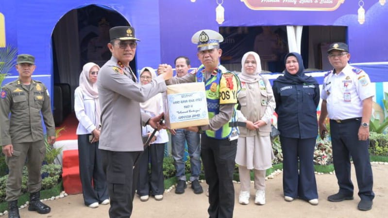 Kapolda Jambi Cek Pos Pengamanan, Pastikan Personel Siap Layani Masyarakat