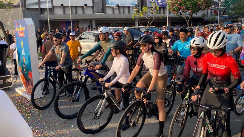 Polresta Barelang Kawal Penutupan Bazar Ramadhan New Nagoya