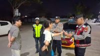 Personel Polsek Sekupang Respon Cepat Laporan Penagihan Koperasi Melalui Call Center 110, Masalah Berakhir Damai