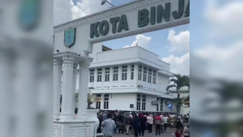 Amuk Massa di Kantor Wali Kota Binjai: Pagar Kekuasaan Tumbang di Tangan Rakyat