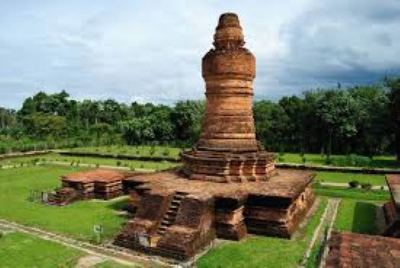 Candi Muara Takus: Jejak Kejayaan Sriwijaya yang Tersembunyi di Riau