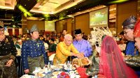 Halalbihalal Akbar Melayu, Wagub Surya Ajak Perkuat Persaudaraan dalam Bingkai Keberagaman Halalbihalal Akbar Melayu, Wagub Surya Ajak Perkuat Persaudaraan dalam Bingkai Keberagaman