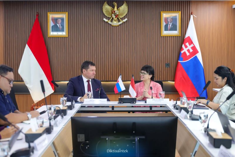 Indonesia–Slowakia Perkuat Kerja Sama Pendidikan Tinggi dan Teknologi