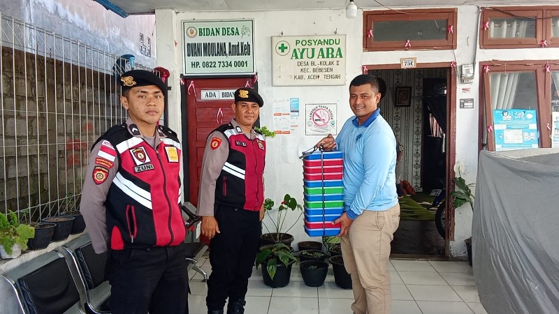MBG Disalurkan, Sat Samapta Polres Aceh Tengah Pastikan Tanpa Hambatan