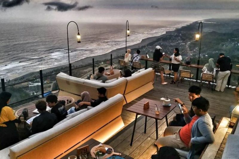 Obelix Sea View Jogja: Destinasi Wisata Hits dengan Panorama Laut dan Spot Instagramable