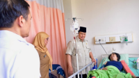 Presiden Prabowo Jenguk Korban Tabrakan Kereta di RSUD Bekasi