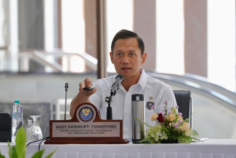 Tekan Biaya Logistik dan Ketimpangan Wilayah, Kemenko Infra Dorong Percepatan Pengembangan Kereta Api Trans Sumatra, Kalimantan, dan Sulawesi