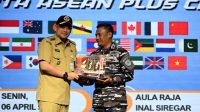 Terima Kadet dari Berbagai Negara, Gubernur Sumut Dorong Penguatan Diplomasi Maritim dan Persahabatan Global Terima Kadet dari Berbagai Negara, Gubernur Sumut Dorong Penguatan Diplomasi Maritim dan Persahabatan Global