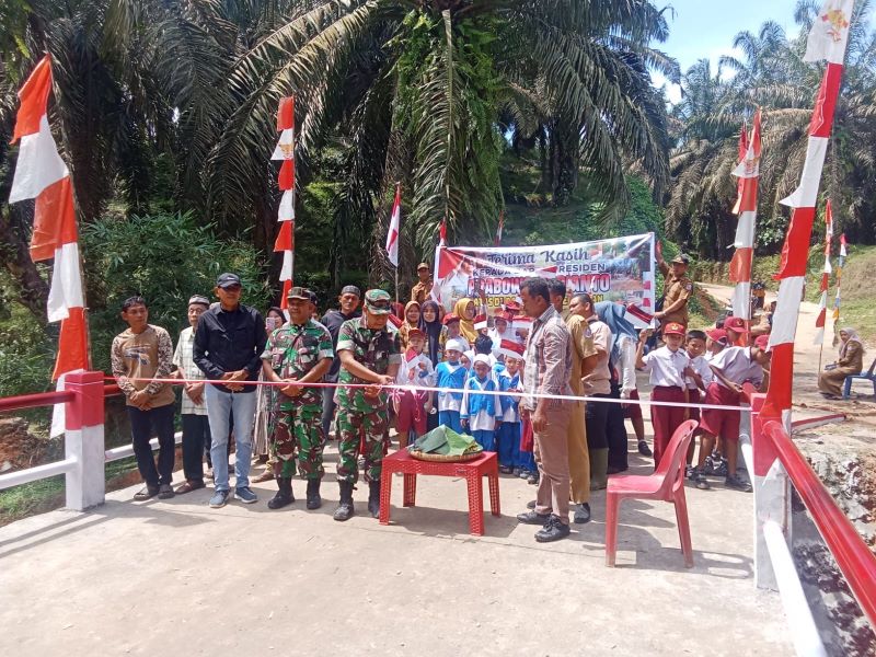 Akses Warga Kembali Lancar, Jembatan Armco di Desa Batu Lokong, Kec. Galang Rampung
