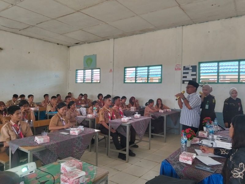 Kejaksaan Sibolga Gelar Jaksa Masuk Sekolah di SMK Negeri 1 Lumut, Edukasi Bahaya Narkoba dan Kenakalan Remaja