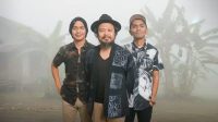 Parade Hujan Parade Hujan: Perjalanan Band Indie Indonesia dari Payung Teduh hingga Kembali Bersama Is