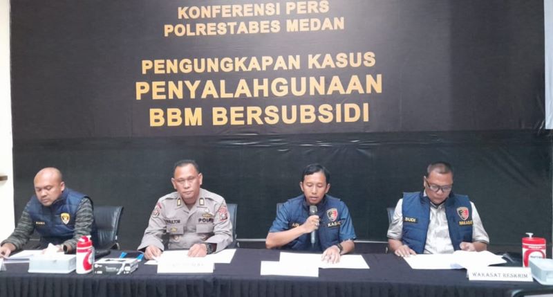 Polrestabes Medan Bongkar 9 Kasus Penimbunan BBM Bersubsidi, 16 Tersangka Ditangkap dan 30.806 Liter Disita