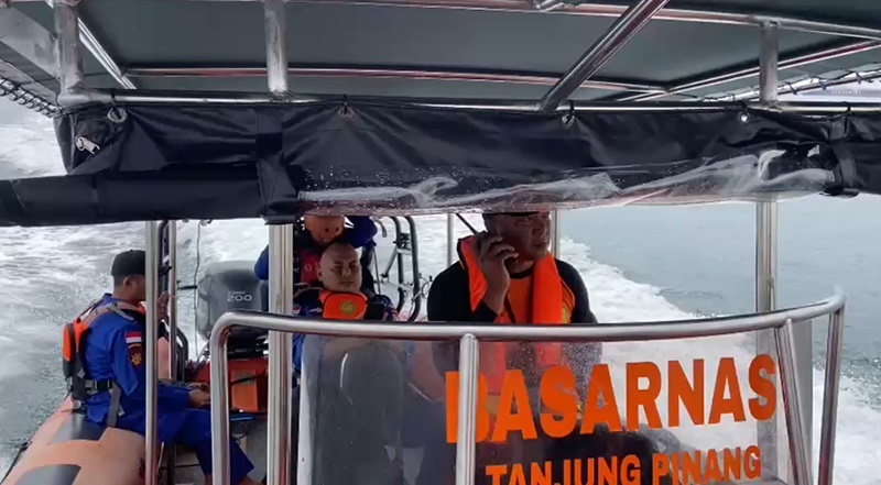 Basarnas Laksanakan Pencarian ABK KM Pasifik II yang Dilaporkan Hilang di Perairan Selat Riau