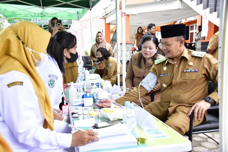 Dinkes Tapteng Gelar Kesehatan Gratis Bagi ASN