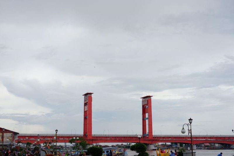 Jembatan Ampera, Ikon Wisata Palembang yang Menyimpan Sejarah dan Pesona Sungai Musi