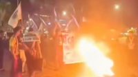 KAMMI Sumut Gelar Aksi Malam di Lapangan Merdeka Medan, Tolak Kenaikan Harga dan Desak Pergantian Dirut Pertamina serta Menteri ESDM KAMMI Sumut Gelar Aksi Malam di Lapangan Merdeka Medan, Tolak Kenaikan Harga dan Desak Pergantian Dirut Pertamina serta Menteri ESDM