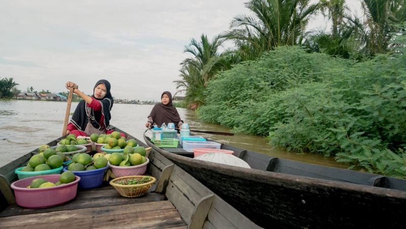 Pesona Pasar Terapung Kalimantan Selatan, Destinasi Wisata Unik yang Mendunia
