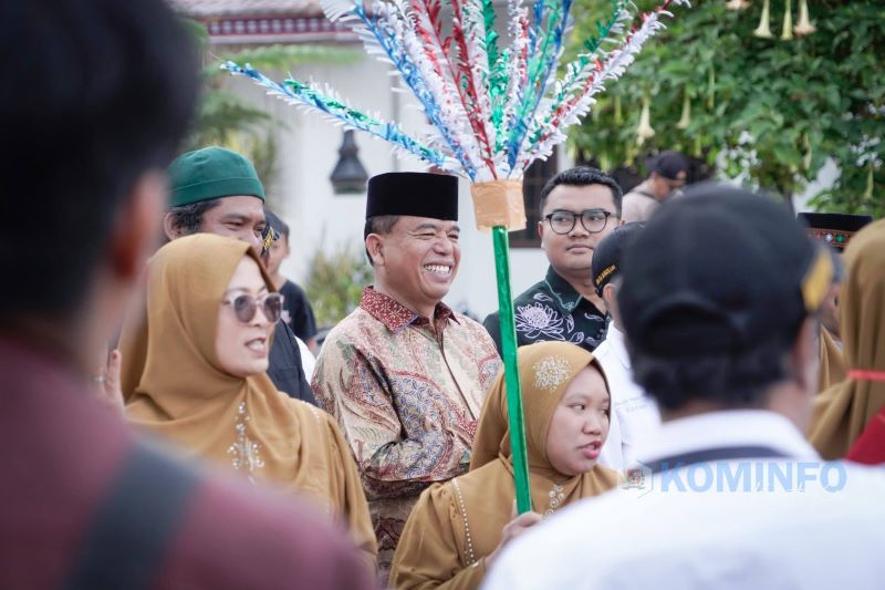 Perkuat Kerukunan Umat,Bupati Karo Lepas Pawai Tahun Baru Islam 1 M di Kabanjahe
