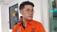 Richard Arief Muljadi ditangkap Tim SIRI Kejaksaan Agung di Bandara Soekarno-Hatta usai tiba dari Singapura. Ia merupakan buronan kasus dugaan penipuan bisnis batu bara senilai Rp7 miliar