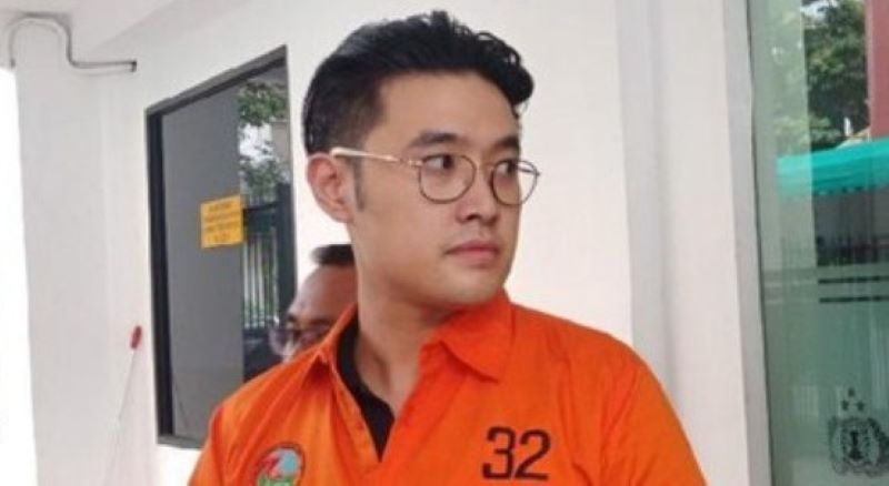 Richard Arief Muljadi ditangkap Tim SIRI Kejaksaan Agung di Bandara Soekarno-Hatta usai tiba dari Singapura. Ia merupakan buronan kasus dugaan penipuan bisnis batu bara senilai Rp7 miliar