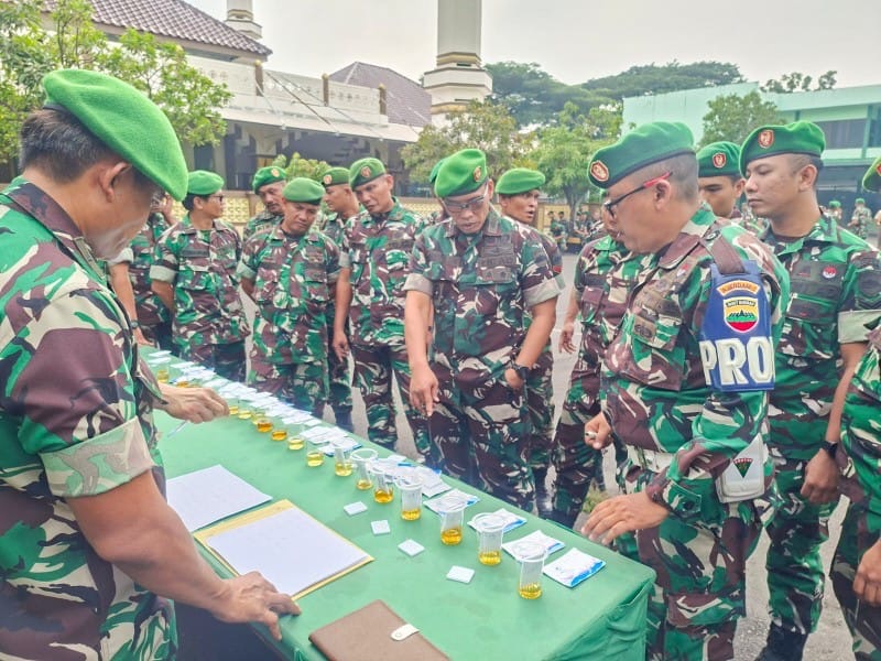 Ajendam I/Bukit Barisan Laksanakan Tes Urine Guna Meminimalisir Penyalahgunaan Narkoba