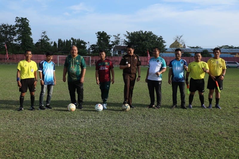 Bupati Asahan Resmi Buka Turnamen Sepak Bola Kemerdekaan ke-81 Perebutkan Piala Dandim 0208/Asahan