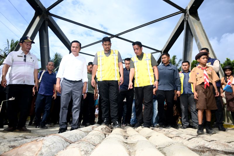 Bobby Nasution, Kepulauan Nias, Gubernur Sumut, pembangunan Nias, infrastruktur Nias, kesehatan Nias, pendidikan Nias, Gudang Logistik Nias, Pemprov Sumut, Gunungsitoli