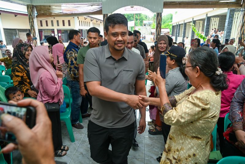 Bobby Nasution Serap Aspirasi Warga Nias Barat, Janjikan Bantuan Nelayan hingga Perbaikan Jalan Provinsi