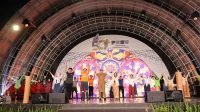 PRSU 2026 Disorot! Panitia Sebut Harga Tiket Masuk Bentuk Dukungan Ekonomi Kreatif, Musisi Lokal Justru Singgung Minimnya Honor PRSU 2026 Disorot! Panitia Sebut Harga Tiket Masuk Bentuk Dukungan Ekonomi Kreatif, Musisi Lokal Justru Singgung Minimnya Honor
