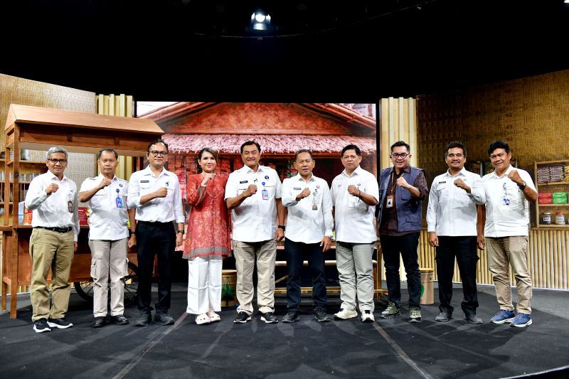 Pemprov Sumut, Perda larangan vape, larangan vape Sumut, Bobby Nasution, vape Sumatera Utara, BNNP Sumut, pencegahan narkoba, ASN Sumut, Perda vape, rokok elektrik Sumut