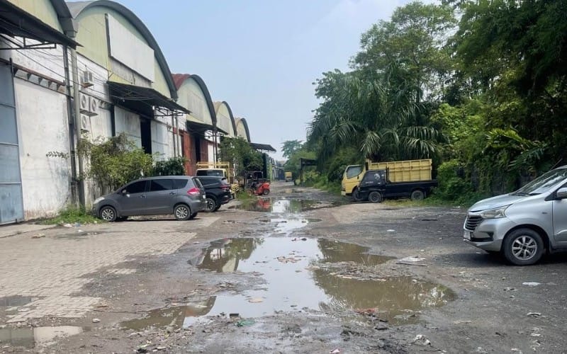 Manajemen Naikkan Sepihak 100% Tarif Maintenence, Para Pemilik Gudang Intan Protes