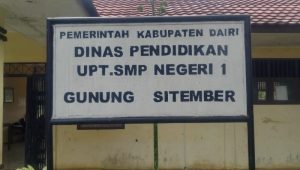 Diduga Minim Pengawasan, UPT SMP Negeri 1 Gunung Sitember Disorot: Gedung Kusam hingga Kepala Sekolah Jarang Hadir