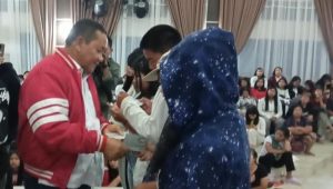 PDI Perjuangan Sumut Beri Tali Asih untuk 495 Siswa Terdampak Dugaan Keracunan MBG di Karo