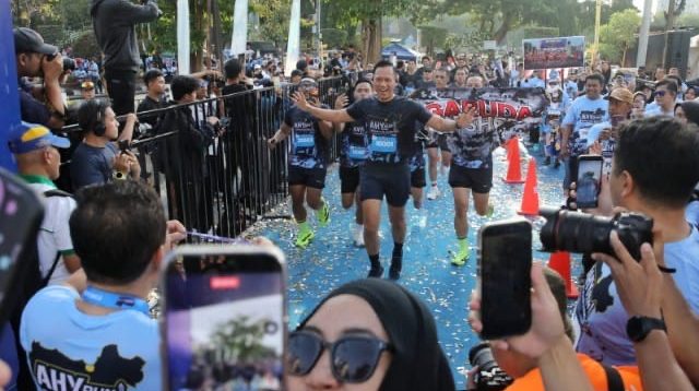 AHY Run Jawa Tengah Diikuti 5.500 Peserta, AHY Ajak Generasi Muda Perkuat Budaya Hidup Sehat
