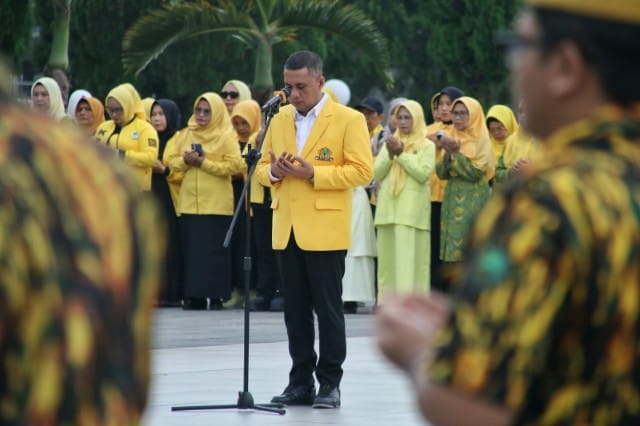 HUT ke-62 Partai Golkar, Andar Amin Harahap Pimpin 500 Kader Ziarah ke Makam Pahlawan di Medan