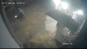 Dua Bujang Buntu Gasak Jajanan Ciki-Ciki di Warung 24 Jam di Jambi